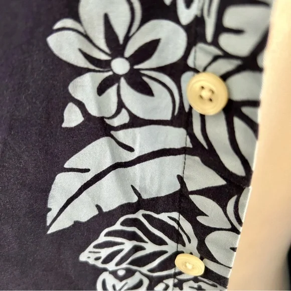 Old Navy Men’s Casual Button Shirt - Size XXL - Picture 3 of 5